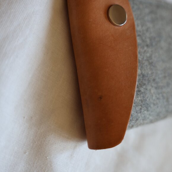 Graf Lantz Bedford Midi Backpack in Granite Merino Wool and Vachetta Leather - Picture 8 of 15